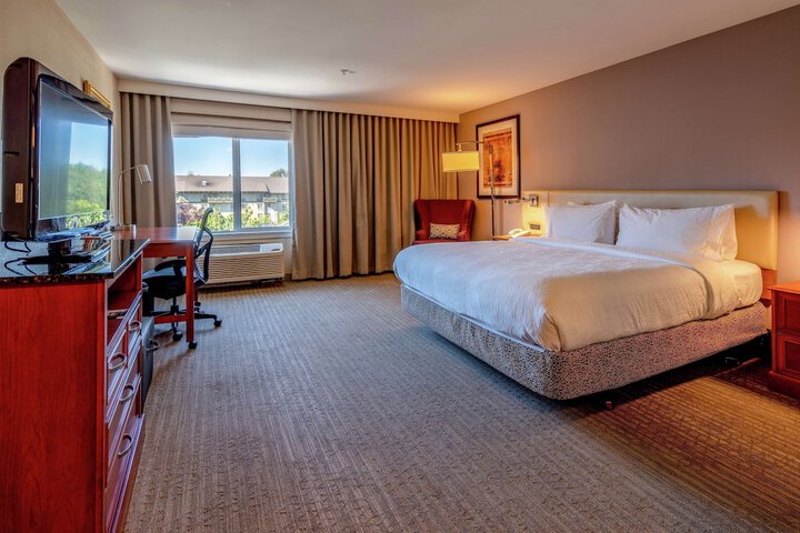 Room 17 of 25