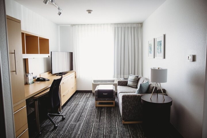 Room 11 of 17