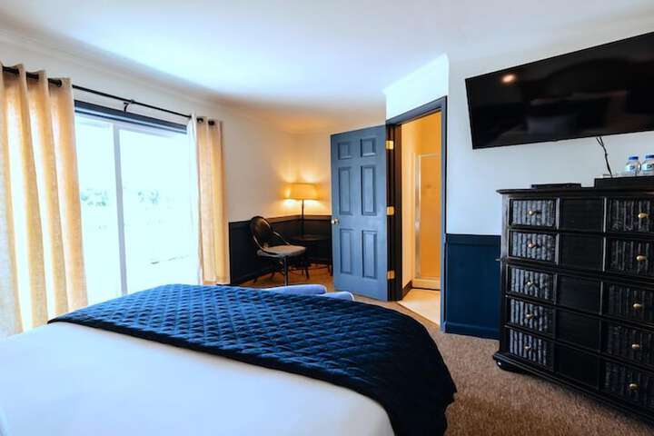 Room 35 of 114