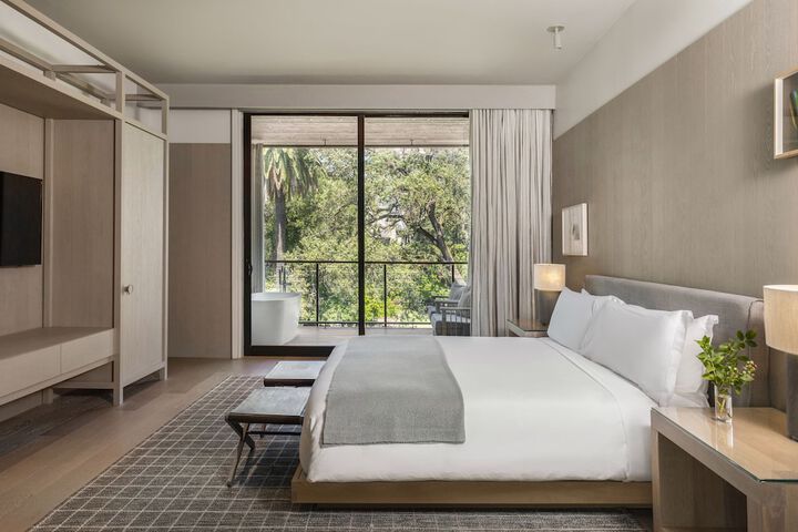 Room 44 of 84