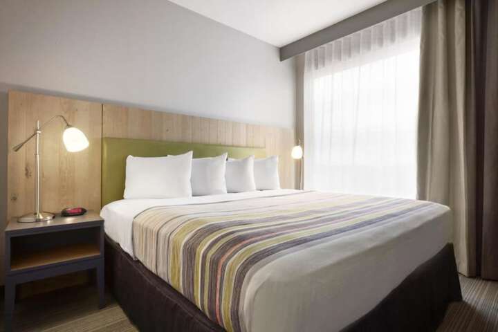 Country Inn & Suites by Radisson Clarksville, TN