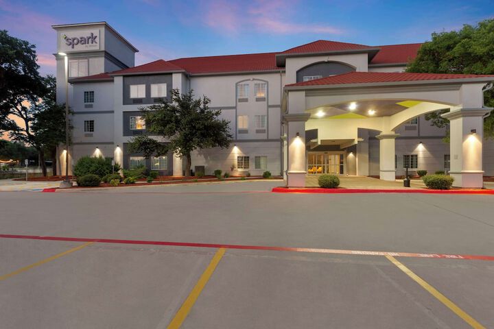 Hotel 2 of 31