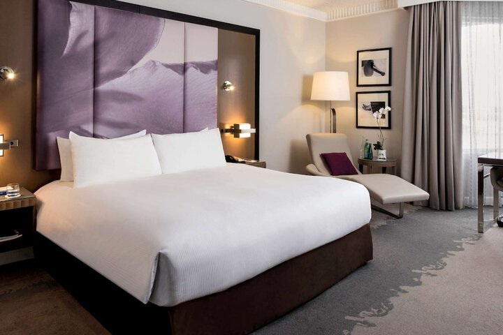 Room 12 of 44