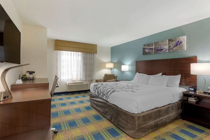 Room 31 of 40