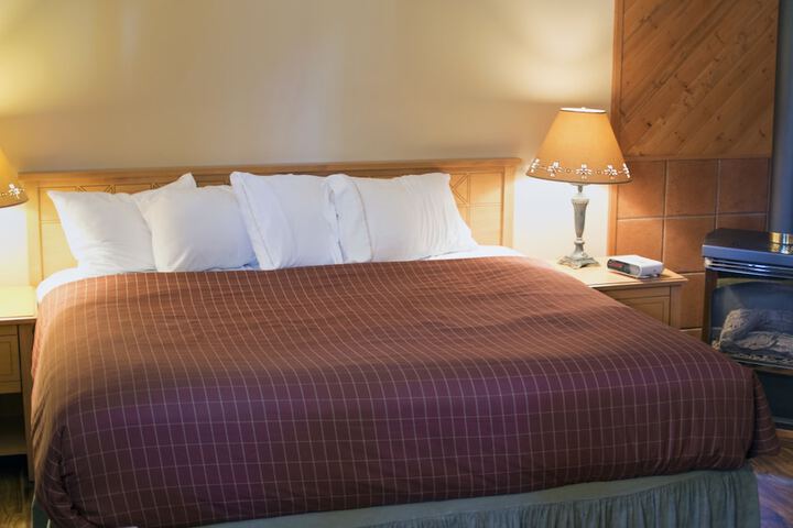 Aspen Village Inn