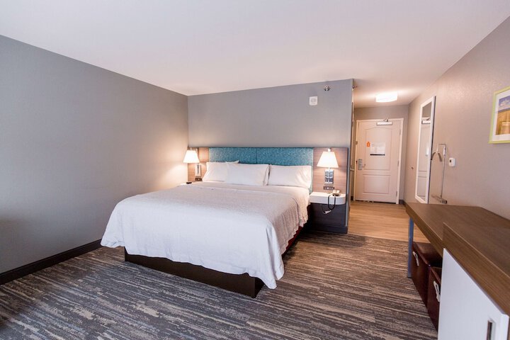Room 16 of 46