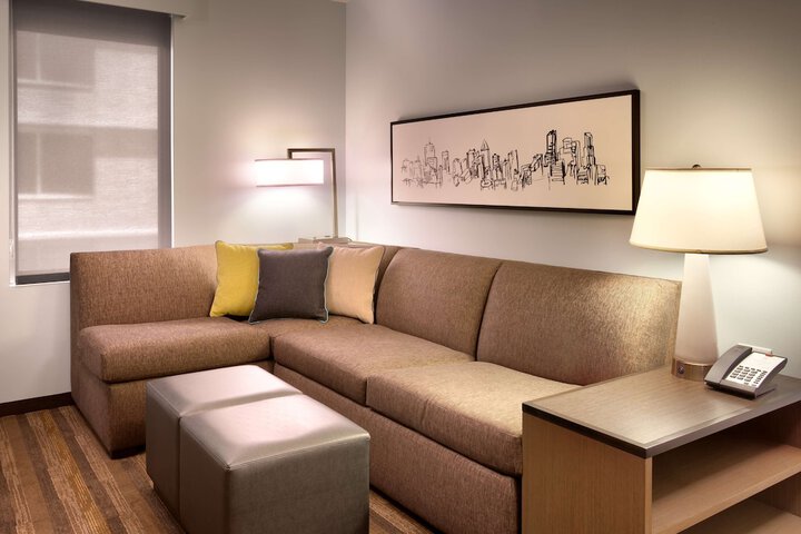 Room 34 of 59