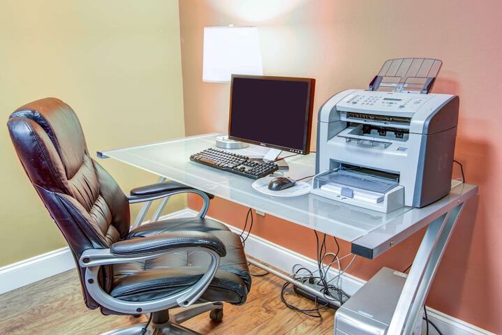 Business Center 73 of 73