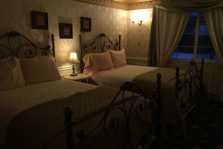 Room 80 of 223