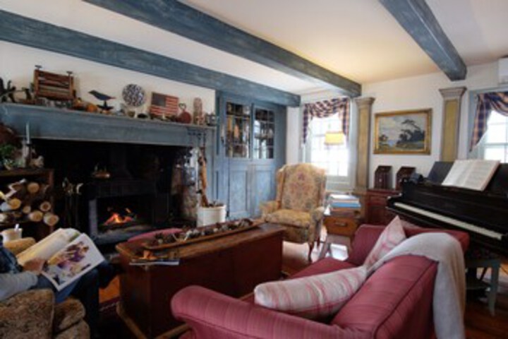Olde Rhinebeck Inn c. 1745