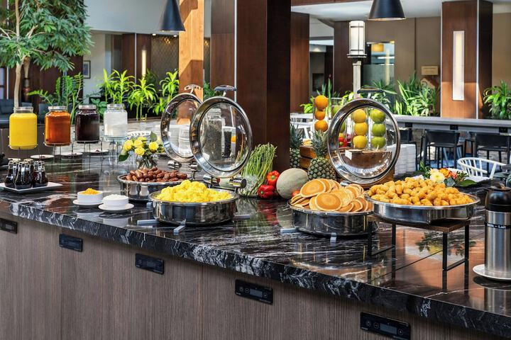 Delta Hotels by Marriott Calgary South