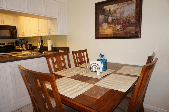 Bass & Sun Condominium 2 / 2 Bedroom