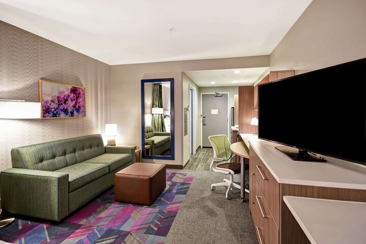 Room 22 of 35