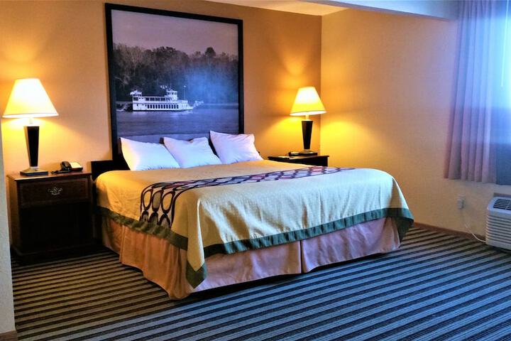 Room 8 of 24