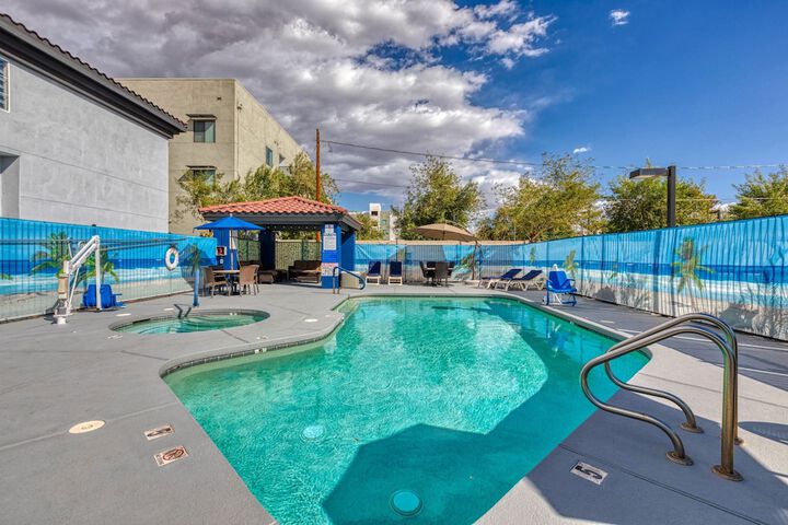 Pool 31 of 170