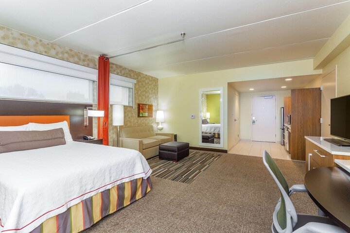 Room 34 of 59