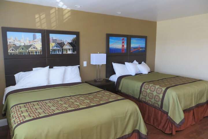 Room 14 of 37