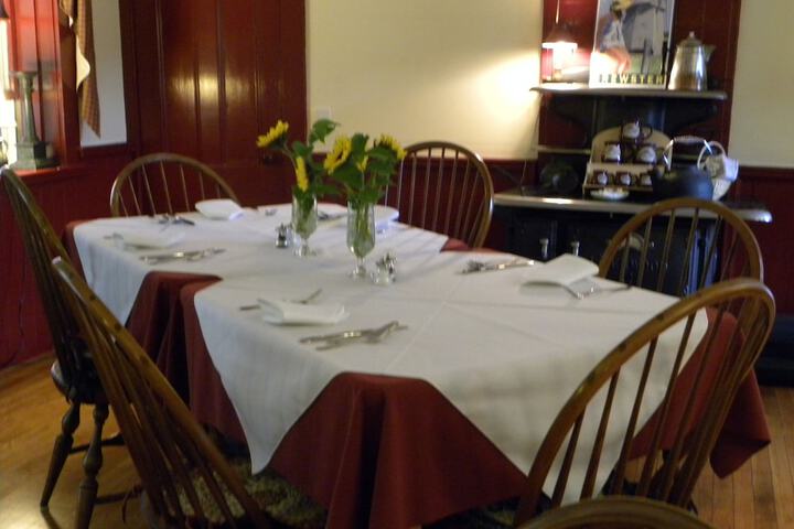 Breakfast/Coffee Service 108 of 121