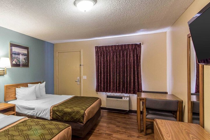 Room 47 of 71