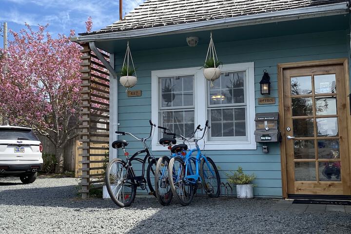 Inn at Haystack Rock