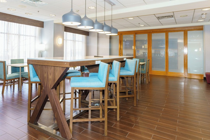 Hampton Inn Garden City