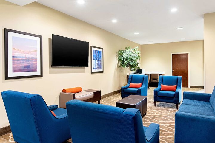 Hotel Interior 5 of 28