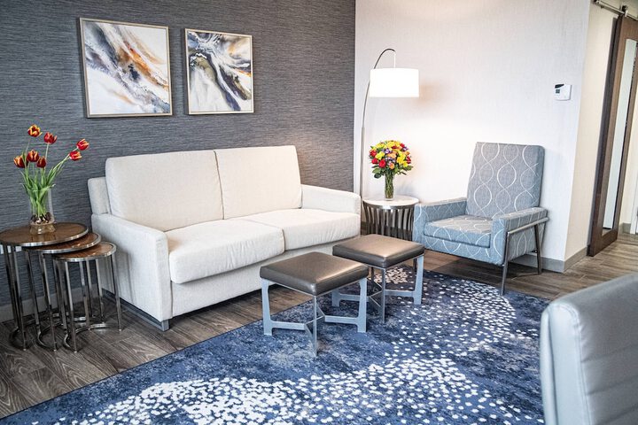 Delta Hotels by Marriott Cincinnati Sharonville