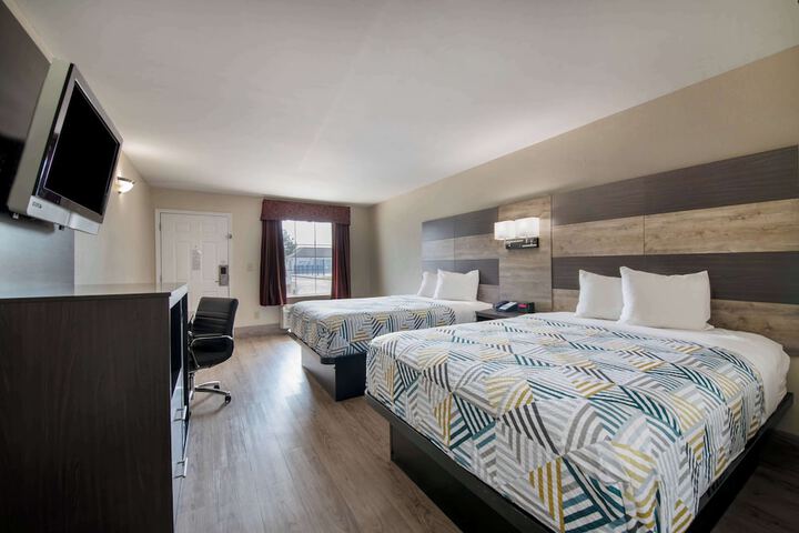 Room 18 of 29