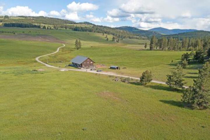 Cosmos Cabin
