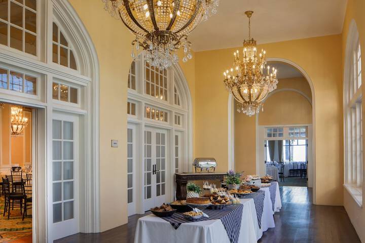 Grand Galvez Resort Autograph Collection