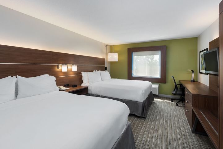 Room 12 of 26