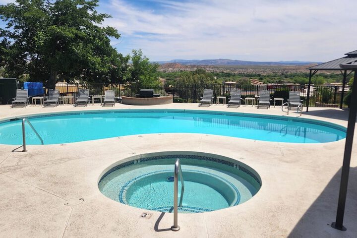Pool 11 of 62