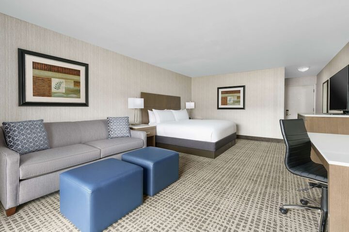 Room 43 of 96