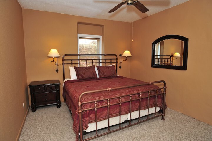 Room 25 of 29