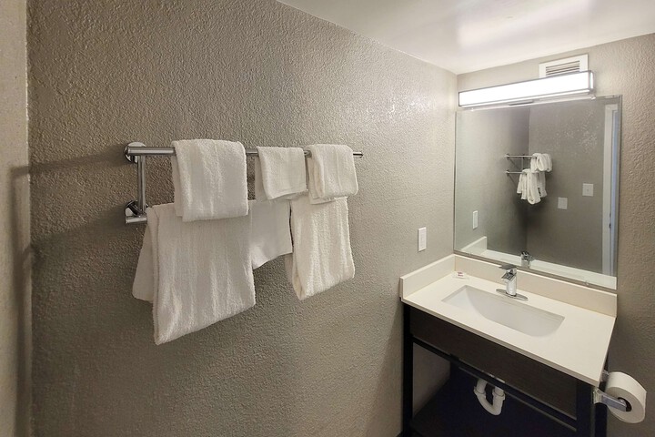 Room 18 of 26
