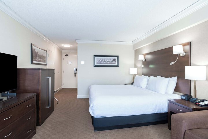 Sandman Signature Vancouver Airport Hotel & Resort