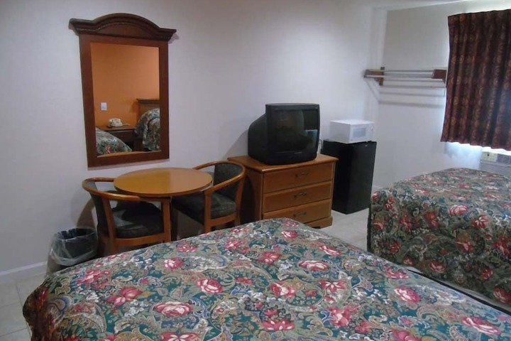 Room 30 of 34