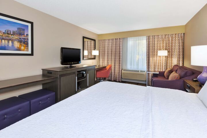 Room 6 of 20
