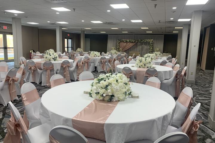 Holiday Inn Express Hotel & Suites Pittsburgh West Mifflin by IHG