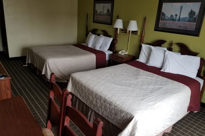 Room 17 of 25