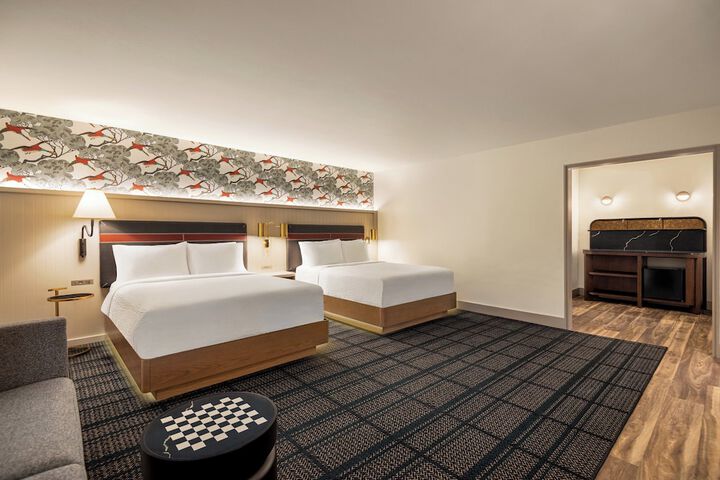 Room 5 of 29