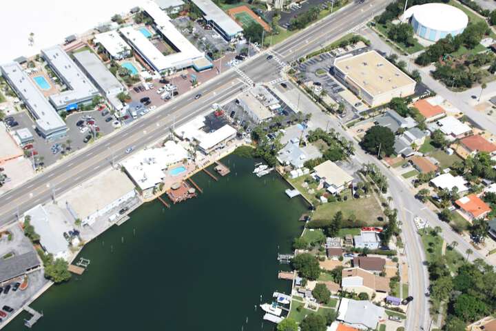 Bay Palms Waterfront Resort - Hotel and Marina