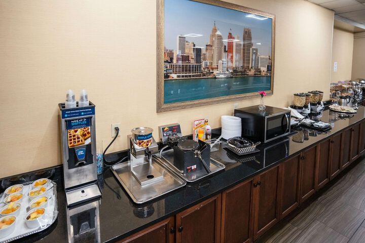 Breakfast/Coffee Service 42 of 61