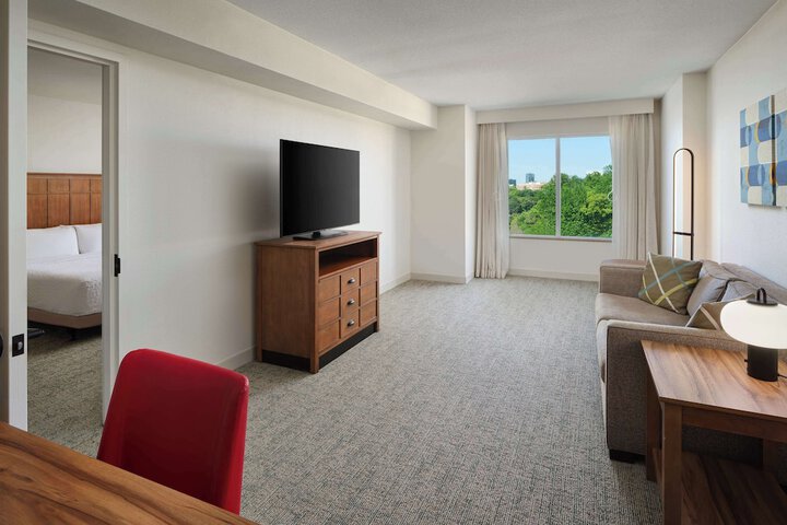 Room 19 of 34