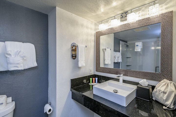 Room 51 of 55