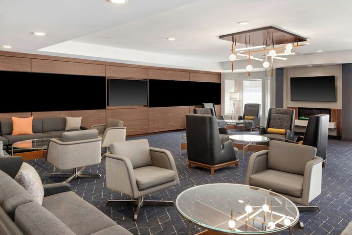 Courtyard by Marriott Cleveland Airport South