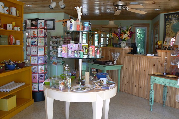 Gift Shop 15 of 17