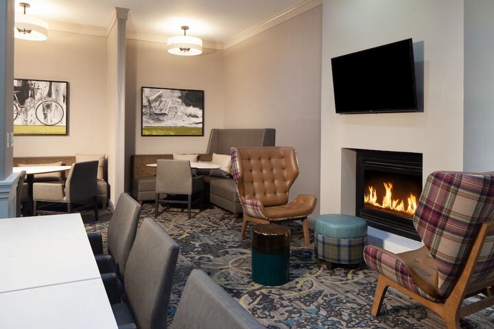 Hotel Interior 16 of 48