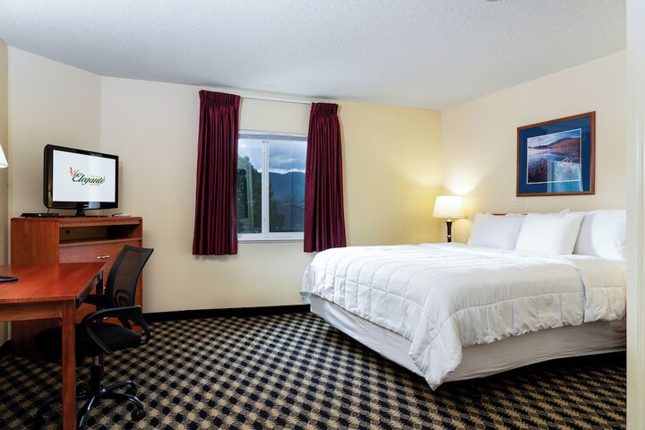 Room 13 of 26