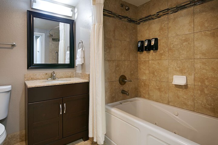 Room 9 of 21